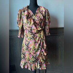 Topshop beautiful floral wrap dress size 8
